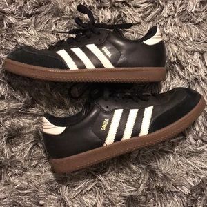 Original Samba’s - Adidas (discontinued)